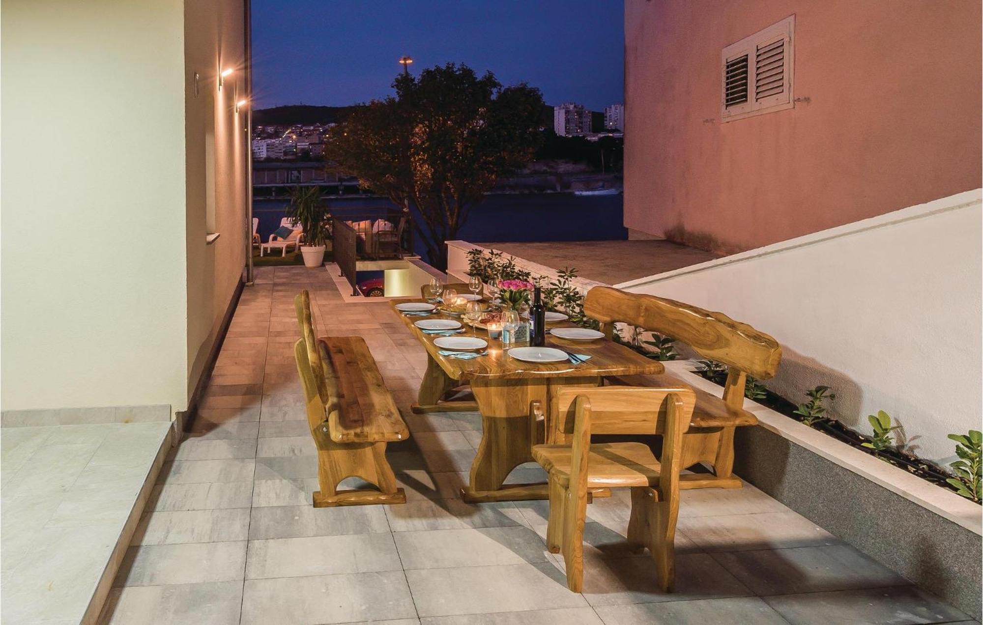 Beautiful Home In Sibenik With Kitchen Esterno foto