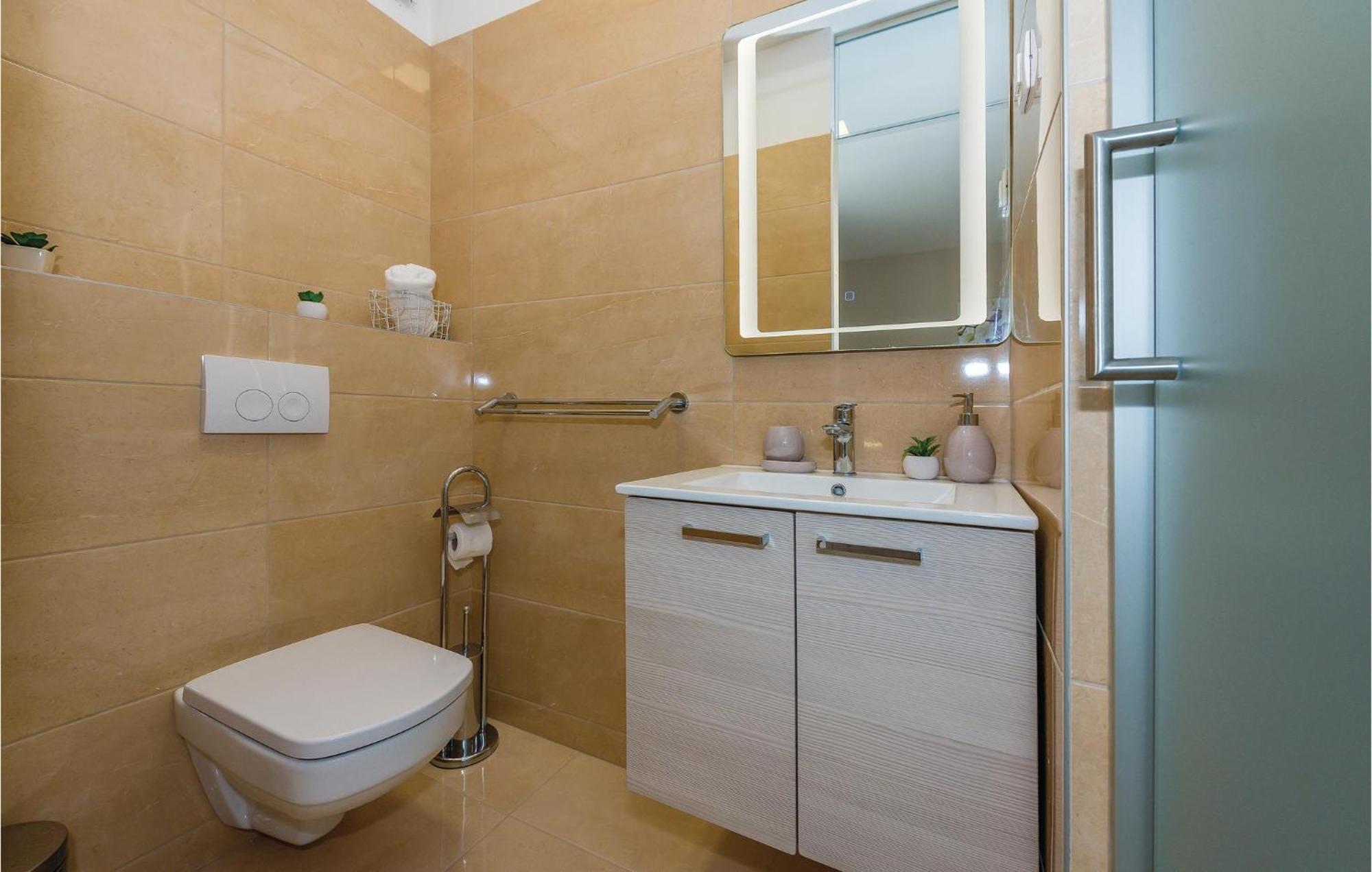 Beautiful Home In Sibenik With Kitchen Esterno foto